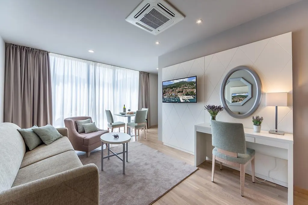 Guest house Apartments & Rooms Preelook Opatija