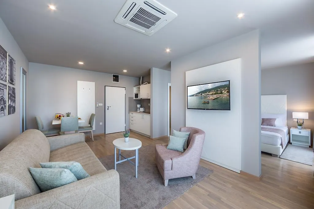 **** Guest house Apartments & Rooms Preelook Opatija Croatia